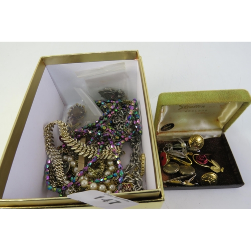 147 - Gold box full of vintage mixed jewellery