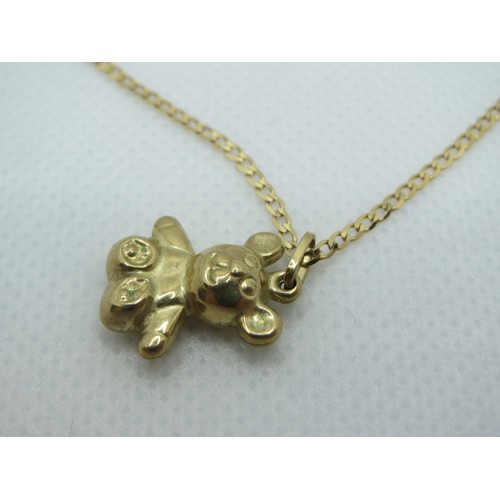 78 - 9ct Gold Teddy Bear pendant necklace 18