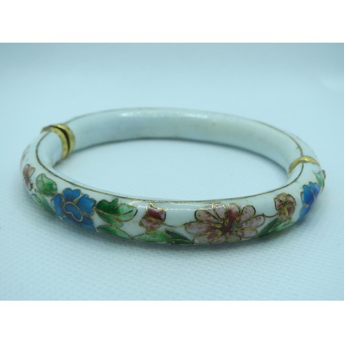 84 - Vintage Chinese white cloisonne enamel hinged opening bangle.