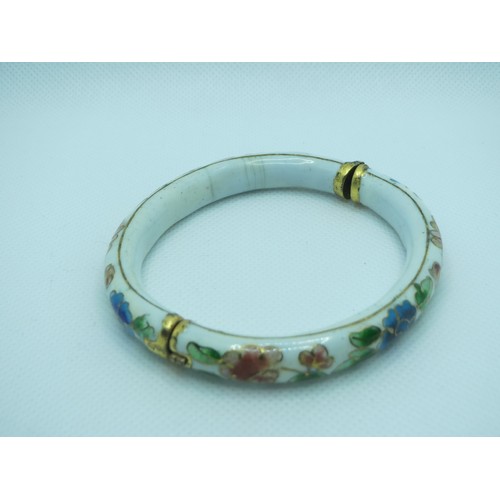 84 - Vintage Chinese white cloisonne enamel hinged opening bangle.