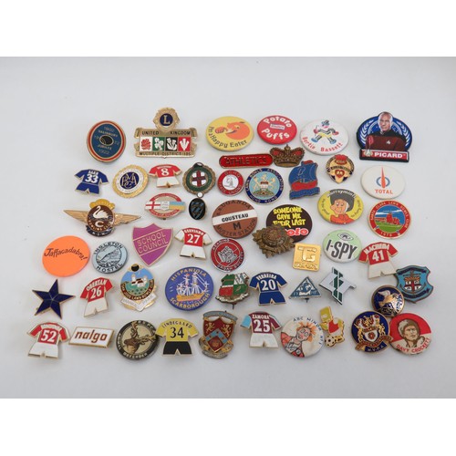 12 - 50 various badges