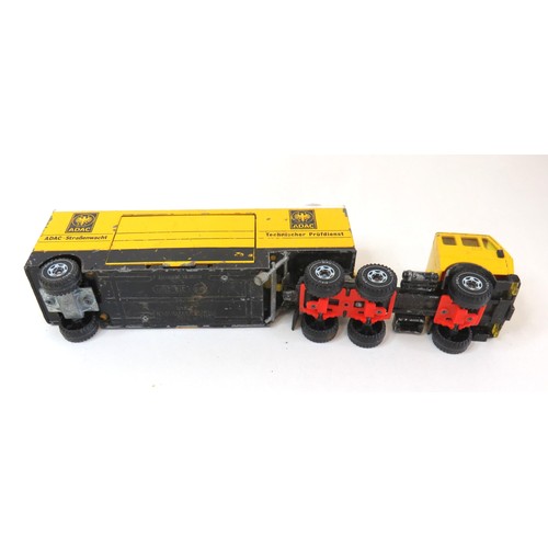 293 - Diecast Siku ADAC Straftenwacht Articulated Wagon V343