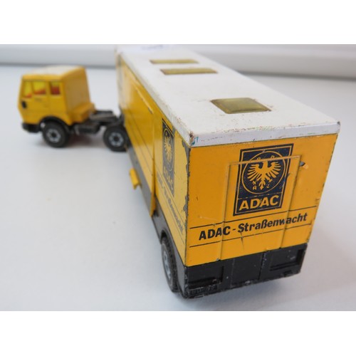 293 - Diecast Siku ADAC Straftenwacht Articulated Wagon V343