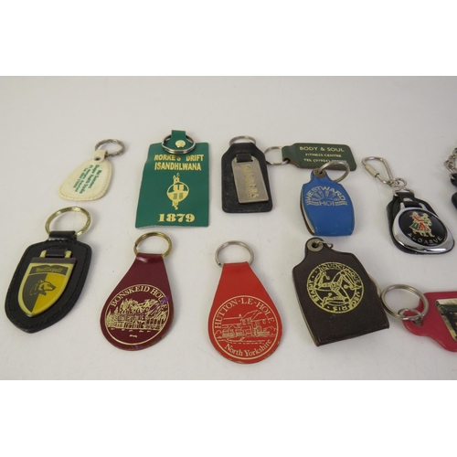 126 - Thirty various keyrings