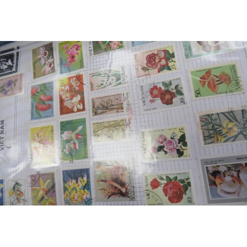 132 - One hundred sheets of world stamps flowers and animals