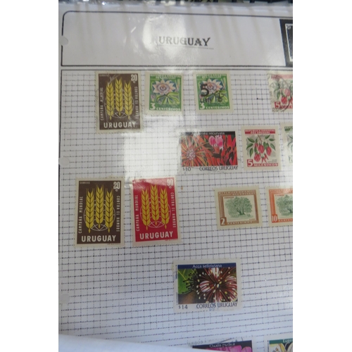 132 - One hundred sheets of world stamps flowers and animals