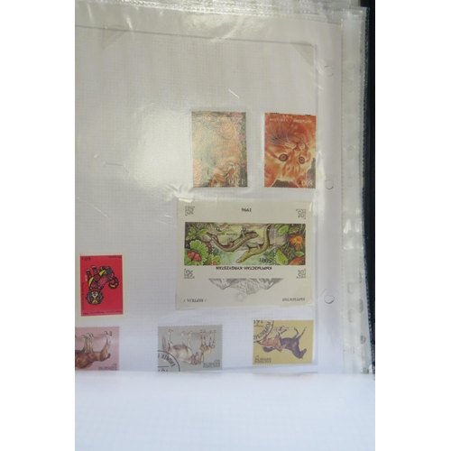 132 - One hundred sheets of world stamps flowers and animals