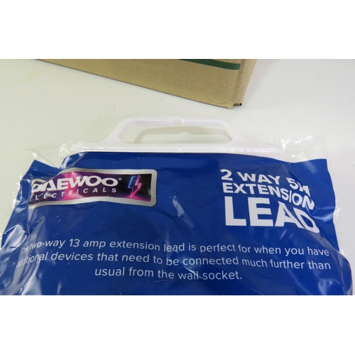 320 - Twelve two way extension leads 5m