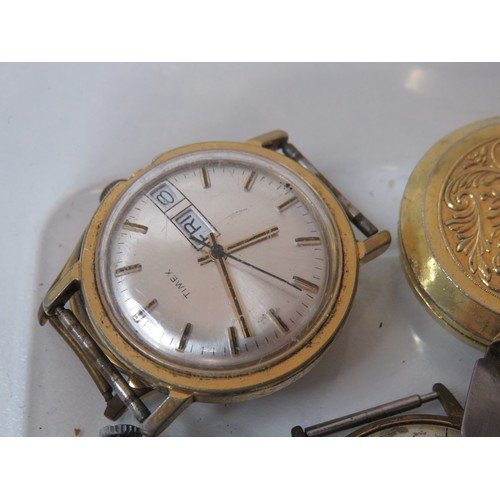 22 - Selection of vintage watches for spares/repairs includes ladies trench style.