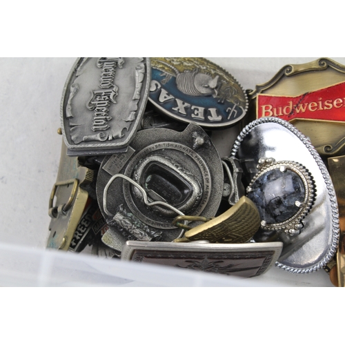 469 - Vintage Belt Buckles Collection Inc Harley Davidson, Looney Tunes, Etc Joblot