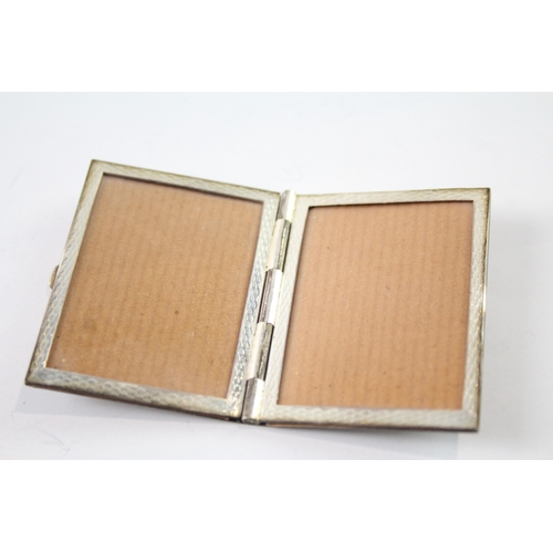 475 - 2 x Vintage .800 Silver Small Folding Photograph Frames (42g)