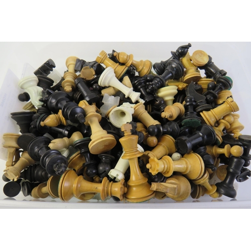 121 - Miscellaneous chess set pieces.