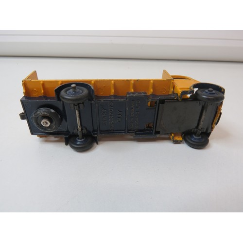 38 - Dinky Supertoys No.513 Guy Flat Truck with Tailboard in original box.