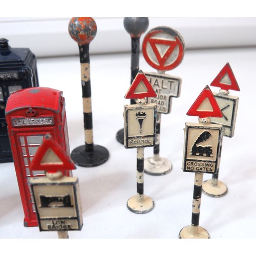 45 - Collection of vintage diecast Britains and Dinky toys includes horse & cart, petrol pumps, road sign... 