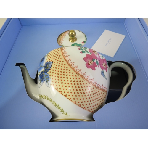 189 - Boxed Wedgwood teapot butterfly bloom