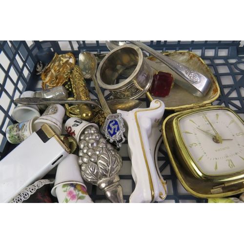 369 - Tray of mixed collectables, scissors, napkin rings, thimbles, sugar tongs, travel clock etc