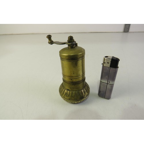 49 - Arabian brass spices grinder