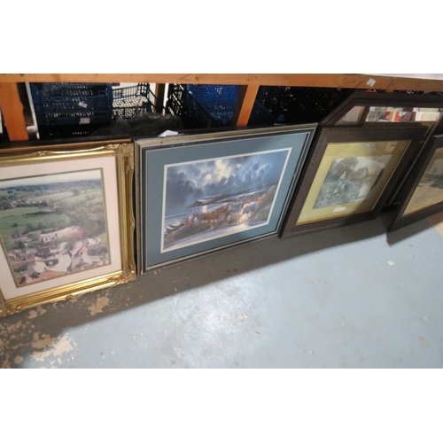 317 - Large quantity of assorted pictures