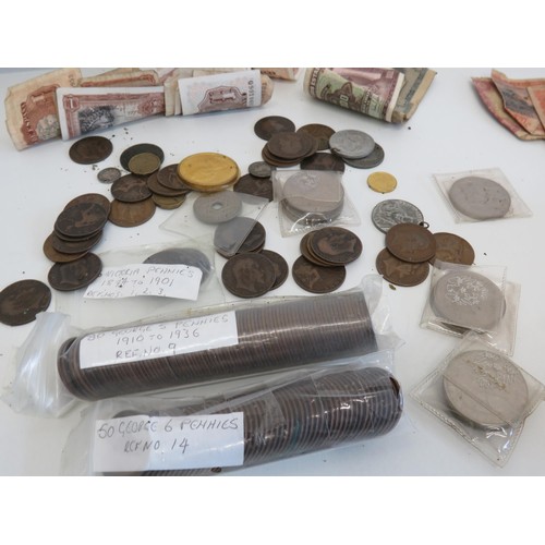 432 - Old coins and banknotes