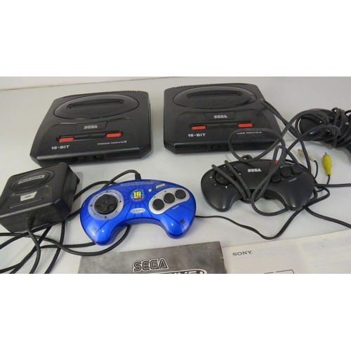 7 - Sega Mega Drive II 16 Bit, Sega Mega Drive , Controllers etc