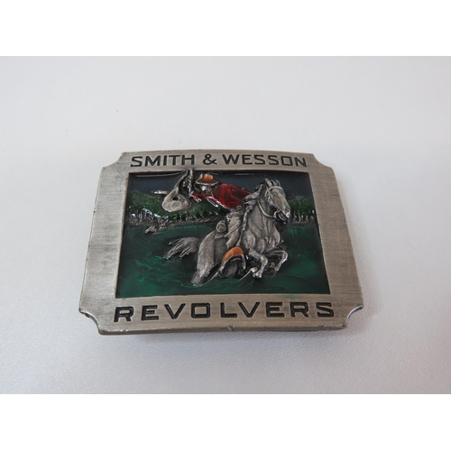 155 - Smith and Wesson revolvers pewter belt buckle-1990