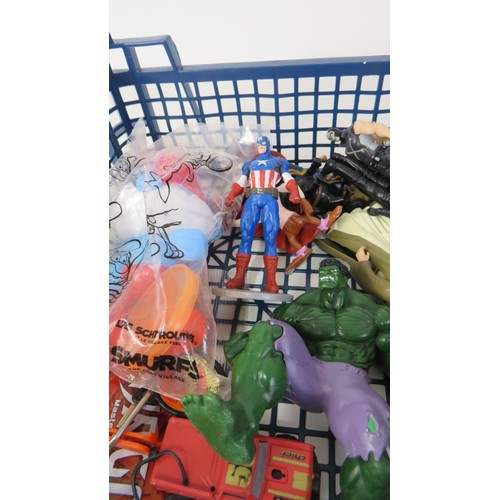 275 - Toys includes Disney Marvel figures.