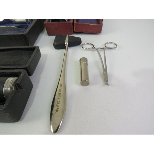 402 - Vintage medical instruments includes Ophthalmoscope, Keeler diagnostic set etc.