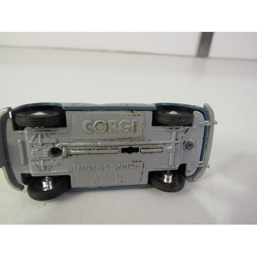 109 - Early Corgi Morris Minor model car