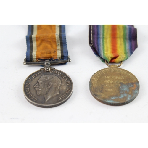 542 - WWI Medal Pair 37631 Pte Aw Tipper R Lancs