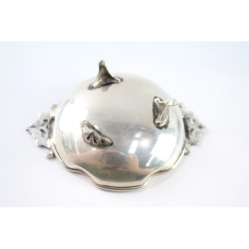 636 - Vintage Stamped .830 Silver Twin Handled Pin / Trinket Dish (45G)