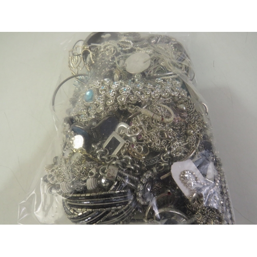 172 - 2kg of mixed costume and vintage jewellery