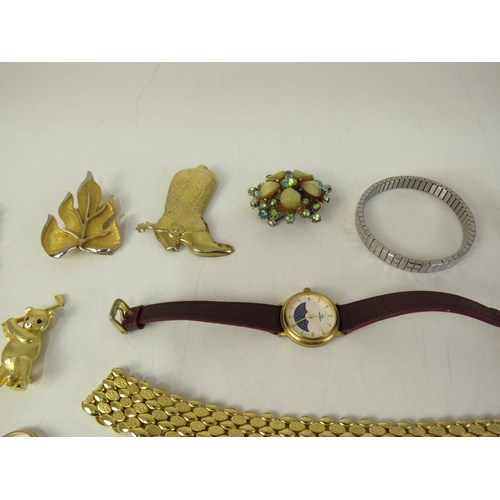 190 - Job lot of brooches, watch, jewellery includes vintage.