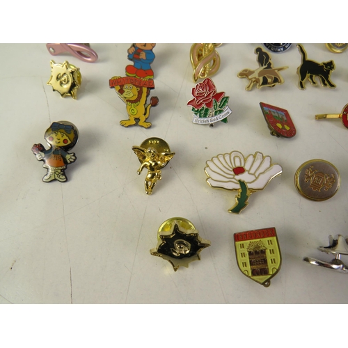 195 - Joblot of collectable pin badges