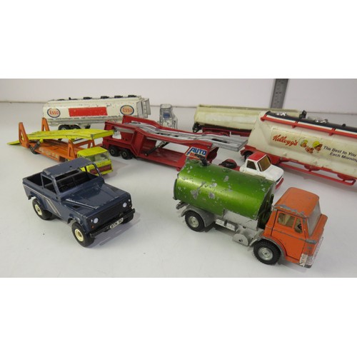 272 - Diecast trucks, Corgi, Matchbox and Britains Land Rover.