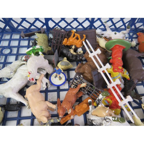 294 - Vintage assorted plastic toys includes animals, figures etc.