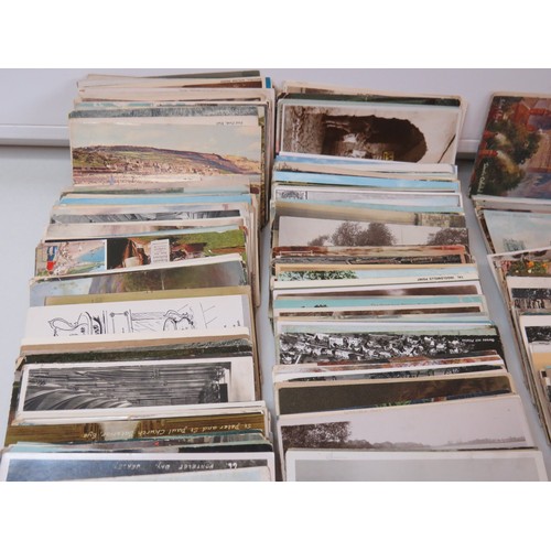 9 - 400 Various postcards