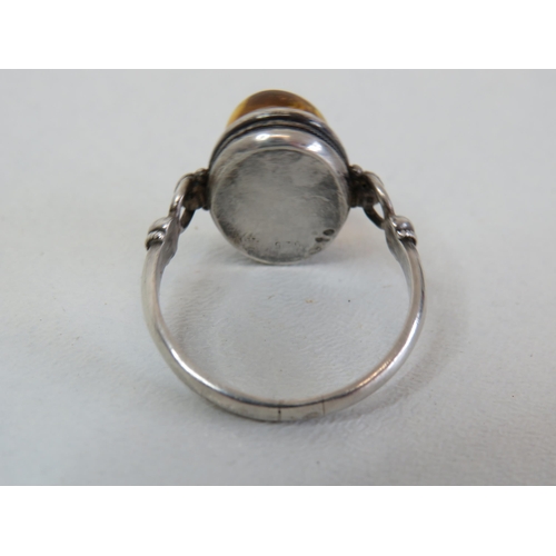 47A - Vintage silver and amber ring