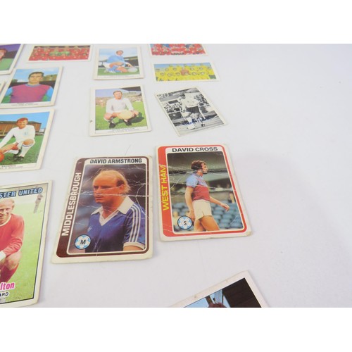 436 - 1970's football trading cards