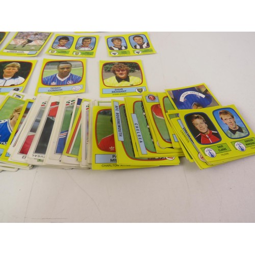 438 - 1980's figurine panini football stickers