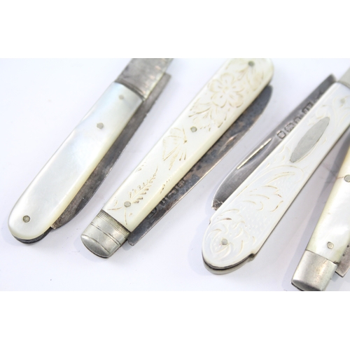 516 - 4 x Antique Hallmarked .925 Sterling Silver Mother of Pearl Fruit Knives (47g)