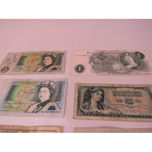 114 - Collection of GB and all world banknotes includes £1 notes.