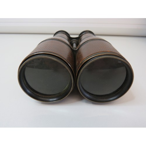 92 - A pair of Antique WWI French Navy long range leather wrapped Binoculars with original case - Fournis... 