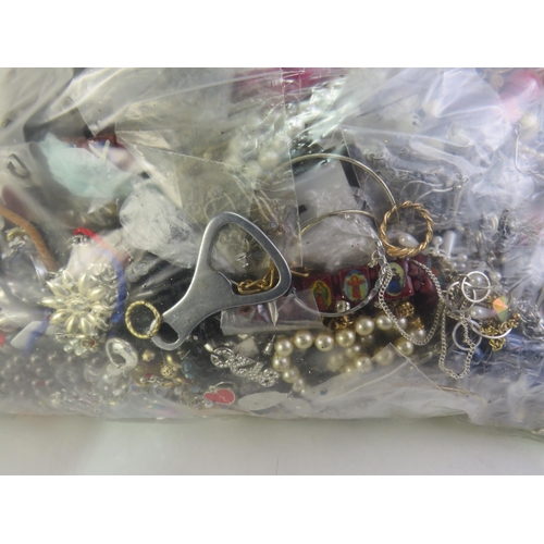 157 - 7kg Mixed unsorted jewellery