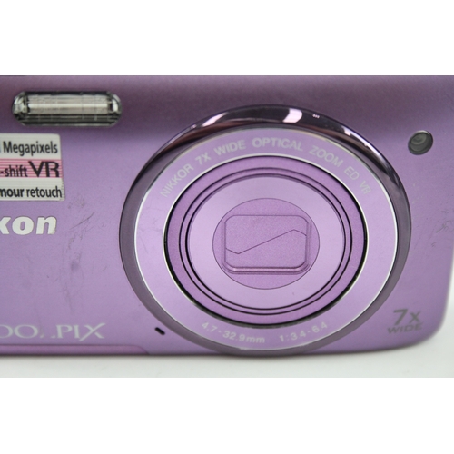 21 - Nikon Coolpix S3500 Digital Compact Camera Working w/ 7x Optical Zoom