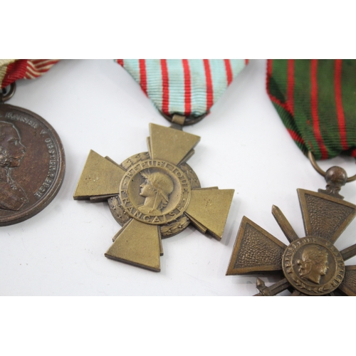 49 - Medals Inc WW1 French Croix De Guerre, Belgium Albert Commemorative, Etc x 5