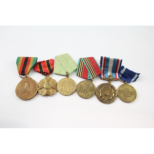 55 - Medals Inc French Medal For Korea Service, Polish, Russian, Etc x 6