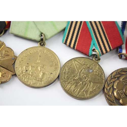 55 - Medals Inc French Medal For Korea Service, Polish, Russian, Etc x 6