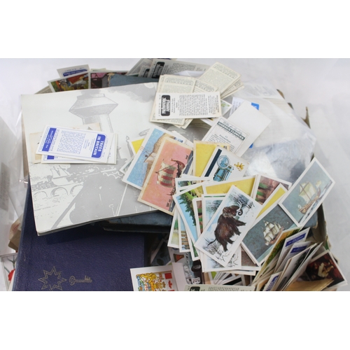 84 - Cigarette Cards Tobacciana Collectables Joblot Inc Albums, Books & Tin