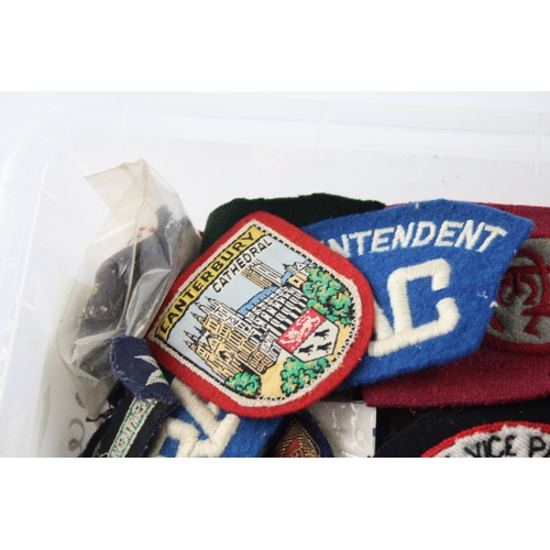 97 - Assorted Patches Inc Souvenir, Sports, Clubs, Vintage, Etc Joblot