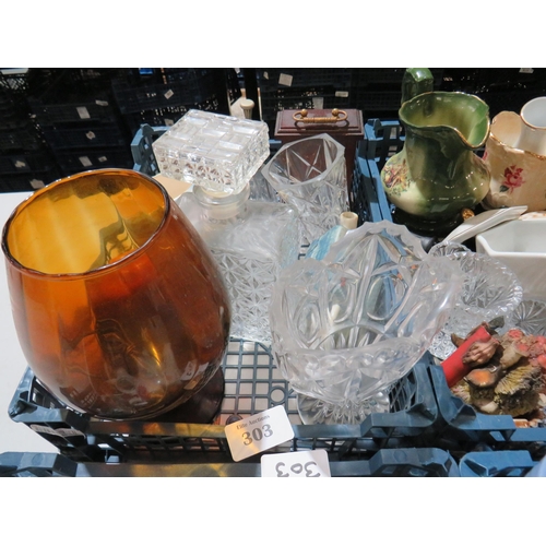 303 - Six trays of unsorted stock